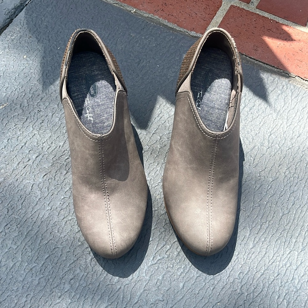Dr. Scholl’s True Comfort ankle boots